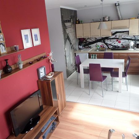 Апартаменты Cecilia Apartman Шарвар Экстерьер фото