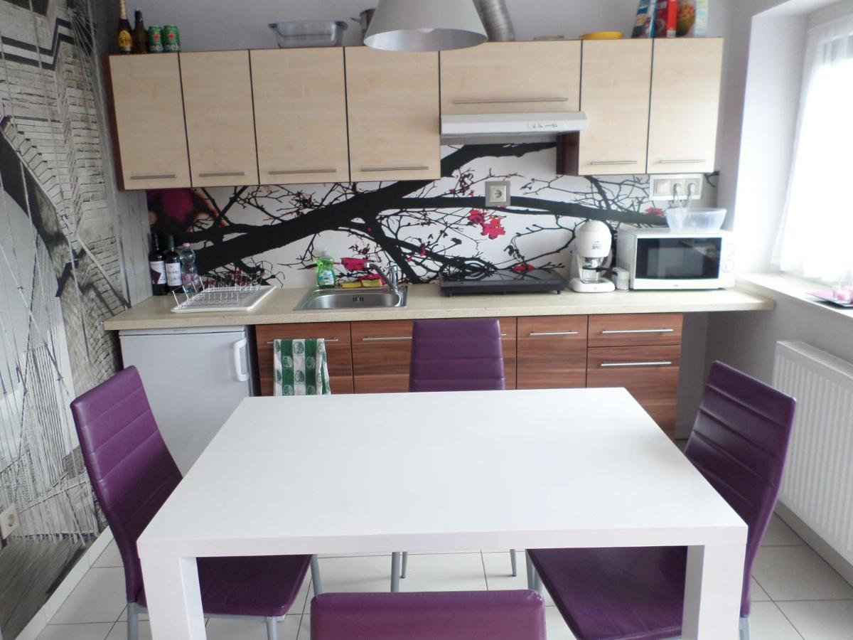 Апартаменты Cecilia Apartman Шарвар Экстерьер фото